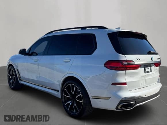 ✅ 2020 BMW X7 M50i • VIN: 5UXCX6C08LLE35618 • Лот: 86598055. Опубликован ранее на Copart с пробегом 98 692 миль. Бесплатный доступ к архиву аукционных продаж из США и подробный отчёт об истории автомобиля на DreamBid. Изображение 3.