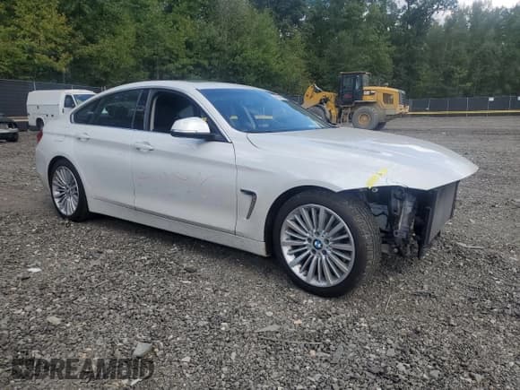 ✅ 2015 BMW 4 Series 435i xDrive • VIN: WBA4B3C58FGV48121 • Lot: 85146585. Listed on Copart with 76,930 mi. Free auction sales archive from the USA and detailed vehicle history report at DreamBid. Image 4.