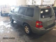 ✅ 2005 Toyota Highlander • VIN: JTEDD21AX50113675 • Lot: 43841872. Wystawiony na IAAI z przebiegiem 211 020 mil. Bezpłatny archiwum sprzedaży aukcyjnych z USA i szczegółowy raport historii pojazdu na DreamBid. Zdjęcie 3.