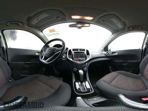 2020 Chevrolet Sonic LT с VIN 1G1JD6SBXL4110389, выставлен на аукционе IAAI как лот 43281164 с пробегом 51 914 миль миль и . История ставок и продаж доступна на DreamBid. Изображение 19.