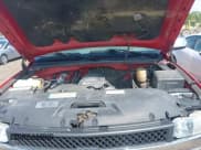 ✅ 2001 Chevrolet Silverado 2500HD LS • VIN: 1GCHK29UX1E261395 • Lot: 42430264. Wystawiony na IAAI z przebiegiem 124 307 mil. Bezpłatny archiwum sprzedaży aukcyjnych z USA i szczegółowy raport historii pojazdu na DreamBid. Zdjęcie 10.