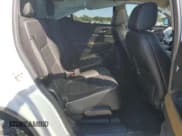 ✅ 2019 GMC Acadia Denali • VIN: 1GKKNPLS7KZ177244 • Lot: 85768225. Wystawiony na Copart z przebiegiem 45 174 mil. Bezpłatny archiwum sprzedaży aukcyjnych z USA i szczegółowy raport historii pojazdu na DreamBid. Zdjęcie 11.