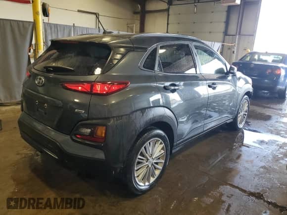 2021 Hyundai Kona SEL z VIN KM8K2CAA0MU677023, wystawiony jako Copart lot #61488865 z przebiegiem 31 013 mil mil oraz Szkoda całkowita • Salvage title. Historia ofert i sprzedaży dostępna na DreamBid. Obrazek 3.