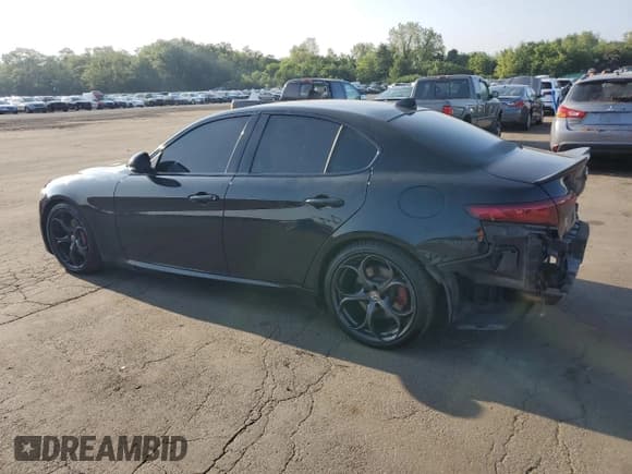 ✅ 2018 Alfa Romeo Giulia Ti • VIN: ZARFAECN8J7567888 • Lot: 68043625. Listed on Copart with 124,024 mi. Free auction sales archive from the USA and detailed vehicle history report at DreamBid. Image 2.