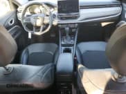 ✅ 2023 Jeep Compass Altitude • VIN: 3C4NJDBN2PT522869 • Lot: 86997995. Wystawiony na Copart z przebiegiem 106 053 mil. Bezpłatny archiwum sprzedaży aukcyjnych z USA i szczegółowy raport historii pojazdu na DreamBid. Zdjęcie 8.