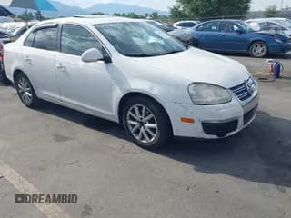 ✅ 2010 Volkswagen Jetta SE • VIN: 3VWRX7AJ4AM068994 • Lot: 42707911. Listed on IAAI with 195,554 mi. Free auction sales archive from the USA and detailed vehicle history report at DreamBid. Image 1.