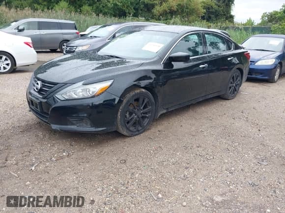 ✅ 2018 Nissan Altima SR • VIN: 1N4AL3AP8JC255137 • Лот: 43239320. Опубликован ранее на IAAI с пробегом 163 575 миль. Бесплатный доступ к архиву аукционных продаж из США и подробный отчёт об истории автомобиля на DreamBid. Изображение 2.