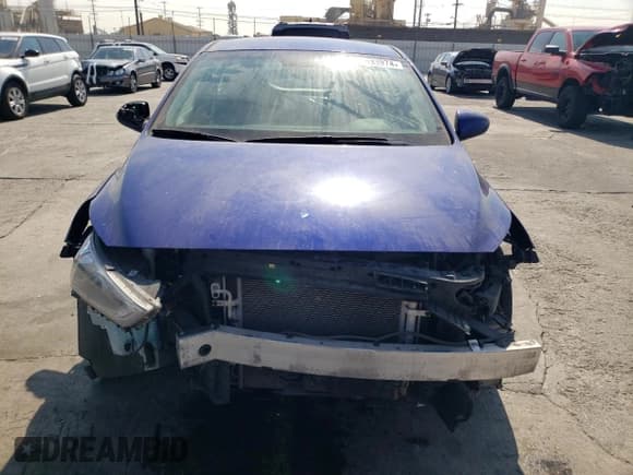 ✅ 2019 Hyundai Ioniq • VIN: KMHC65LDXKU115543 • Lot: 74533974. Wystawiony na Copart z przebiegiem 100 870 mil. Bezpłatny archiwum sprzedaży aukcyjnych z USA i szczegółowy raport historii pojazdu na DreamBid. Zdjęcie 5.