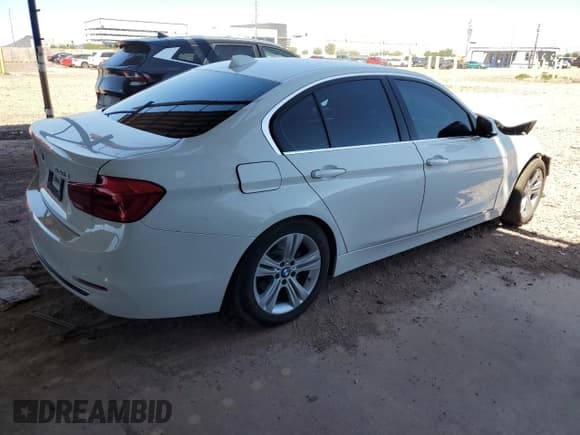 ✅ 2017 BMW 3 Series • VIN: WBA8E5C31HK389056 • Lot: 52616935. Listed on Copart with 83,235 mi. Free auction sales archive from the USA and detailed vehicle history report at DreamBid. Image 3.