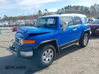 ✅ 2007 Toyota FJ Cruiser • VIN: JTEBU11F370042142 • Lot: 43706582. Wystawiony na IAAI z przebiegiem 148 450 mil. Bezpłatny archiwum sprzedaży aukcyjnych z USA i szczegółowy raport historii pojazdu na DreamBid. Zdjęcie 2.