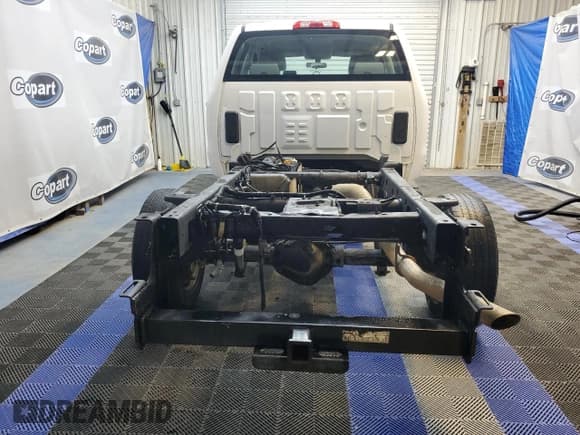 ✅ 2018 Chevrolet Silverado 2500HD Work Truck • VIN: 1GB2CUEG8JZ263612 • Lot: 63674745. Listed on Copart with 139,100 mi. Free auction sales archive from the USA and detailed vehicle history report at DreamBid. Image 6.