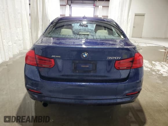 ✅ 2017 BMW 3 Series 320i xDrive • VIN: WBA8E5G58HNU42054 • Lot: 69061325. Listed on Copart with 57,028 mi. Free auction sales archive from the USA and detailed vehicle history report at DreamBid. Image 6.