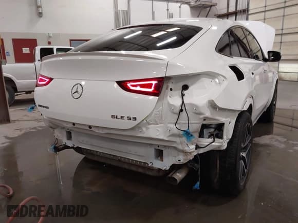 ✅ 2022 Mercedes-Benz GLE 53 AMG • VIN: 4JGFD6BBXNA831650 • Lot: 42323894. Wystawiony na IAAI z przebiegiem 47 689 mil. Bezpłatny archiwum sprzedaży aukcyjnych z USA i szczegółowy raport historii pojazdu na DreamBid. Zdjęcie 6.