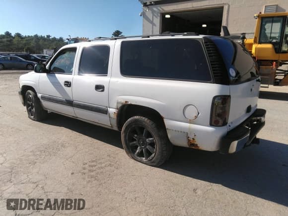 ✅ 2003 Chevrolet Suburban LS • VIN: 3GNFK16Z93G346023 • Лот: 42986722. Опубликован ранее на IAAI с пробегом 367 416 миль. Бесплатный доступ к архиву аукционных продаж из США и подробный отчёт об истории автомобиля на DreamBid. Изображение 3.