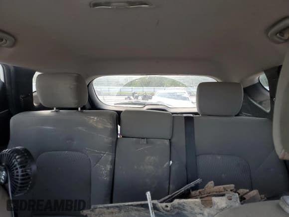 ✅ 2017 Hyundai Santa Fe 2.4L • VIN: 5NMZT3LB3HH009378 • Лот: 81868275. Опубликован ранее на Copart с пробегом Не указан. Бесплатный доступ к архиву аукционных продаж из США и подробный отчёт об истории автомобиля на DreamBid. Изображение 10.