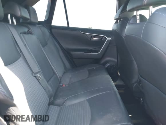 ✅ 2021 Toyota RAV4 Hybrid XSE • VIN: 4T3E6RFVXMU016087 • Lot: 42136592. Listed on IAAI with 89,374 mi. Free auction sales archive from the USA and detailed vehicle history report at DreamBid. Image 8.
