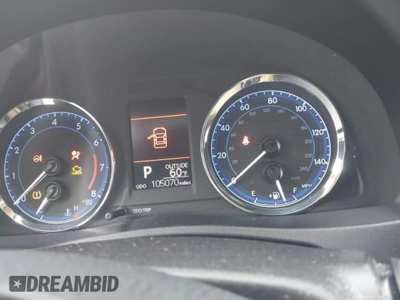 ✅ 2017 Toyota Corolla LE • VIN: 2T1BURHE6HC826984 • Лот: 43560847. Опубликован ранее на IAAI с пробегом 105 070 миль. Бесплатный доступ к архиву аукционных продаж из США и подробный отчёт об истории автомобиля на DreamBid. Изображение 7.