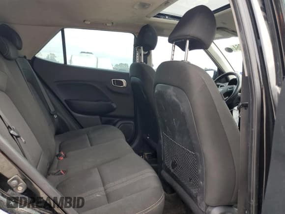 ✅ 2022 Hyundai Venue SEL • VIN: KMHRC8A31NU159000 • Lot: 83083364. Listed on Copart with 196,648 mi. Free auction sales archive from the USA and detailed vehicle history report at DreamBid. Image 11.