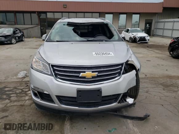 ✅ 2017 Chevrolet Traverse LT • VIN: 1GNKRHKD2HJ309107 • Lot: 65230454. Wystawiony na Copart z przebiegiem 119 172 mil. Bezpłatny archiwum sprzedaży aukcyjnych z USA i szczegółowy raport historii pojazdu na DreamBid. Zdjęcie 5.
