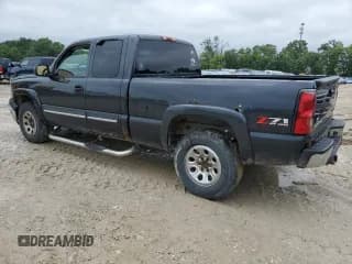 ✅ 2005 Chevrolet Silverado 1500 Z71 • VIN: 2GCEK19B551134458 • Лот: 67520654. Опубликован ранее на Copart с пробегом 264 865 миль. Бесплатный доступ к архиву аукционных продаж из США и подробный отчёт об истории автомобиля на DreamBid. Изображение 2.