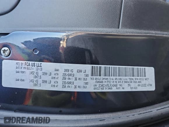 ✅ 2020 Chrysler Pacifica Hybrid Limited • VIN: 2C4RC1N76LR143488 • Lot: 91208295. Wystawiony na Copart z przebiegiem 54 922 mil. Bezpłatny archiwum sprzedaży aukcyjnych z USA i szczegółowy raport historii pojazdu na DreamBid. Zdjęcie 13.