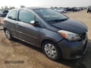 ✅ 2014 Toyota Yaris L • VIN: JTDJTUD38ED585711 • Lot: 58999735. Wystawiony na Copart z przebiegiem 21 548 mil. Bezpłatny archiwum sprzedaży aukcyjnych z USA i szczegółowy raport historii pojazdu na DreamBid. Zdjęcie 4.