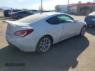 ✅ 2014 Hyundai Genesis Coupe R-Spec • VIN: KMHHT6KD2EU119807 • Lot: 41425138. Wystawiony na IAAI z przebiegiem 227 186 mil. Bezpłatny archiwum sprzedaży aukcyjnych z USA i szczegółowy raport historii pojazdu na DreamBid. Zdjęcie 4.