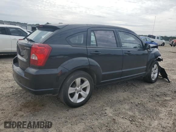 ✅ 2011 Dodge Caliber Mainstreet • VIN: 1B3CB3HAXBD166674 • Лот: 68757964. Опубликован ранее на Copart с пробегом 135 726 миль. Бесплатный доступ к архиву аукционных продаж из США и подробный отчёт об истории автомобиля на DreamBid. Изображение 3.