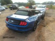 ✅ 2018 Ford Mustang EcoBoost Premium • VIN: 1FATP8UH6J5117678 • Лот: 43251624. Опубликован ранее на IAAI с пробегом 101 903 миль. Бесплатный доступ к архиву аукционных продаж из США и подробный отчёт об истории автомобиля на DreamBid. Изображение 4.