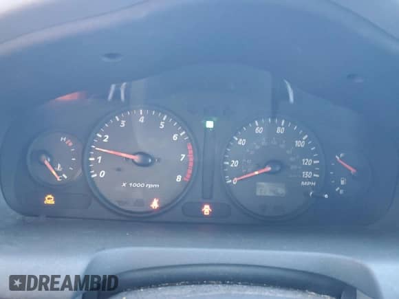 2001 Hyundai Santa Fe GLS z VIN KM8SC83D91U084712, wystawiony jako Copart lot #87107674 z przebiegiem 111 465 mil mil oraz Czysty tytuł • Clean title. Historia ofert i sprzedaży dostępna na DreamBid. Obrazek 9.