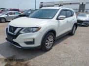 ✅ 2020 Nissan Rogue S • VIN: JN8AT2MT4LW035111 • Лот: 43150709. Опубликован ранее на IAAI с пробегом 88 918 миль. Бесплатный доступ к архиву аукционных продаж из США и подробный отчёт об истории автомобиля на DreamBid. Изображение 2.