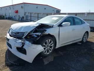 ✅ 2014 Hyundai Azera • VIN: KMHFG4JGXEA345249 • Lot: 42118221. Wystawiony na IAAI z przebiegiem 66 567 mil mil. Skorzystaj z bezpłatnego archiwum sprzedaży aukcyjnych z USA i zobacz szczegółowy raport historii pojazdu na DreamBid. Zdjęcie 2.