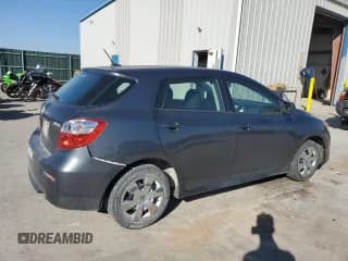 ✅ 2010 Toyota Matrix • VIN: 2T1KU4EE7AC263327 • Лот: 90668595. Опубликован ранее на Copart с пробегом 158 914 миль. Бесплатный доступ к архиву аукционных продаж из США и подробный отчёт об истории автомобиля на DreamBid. Изображение 3.