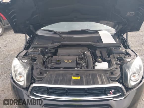 ✅ 2016 MINI Countryman S • VIN: WMWZC5C51GWU00947 • Lot: 43260196. Listed on IAAI with 163,879 mi. Free auction sales archive from the USA and detailed vehicle history report at DreamBid. Image 10.