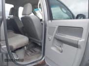 ✅ 2006 Dodge 1500 SLT • VIN: 1D7HU18236S604289 • Lot: 43713080. Wystawiony na IAAI z przebiegiem Nie podano. Bezpłatny archiwum sprzedaży aukcyjnych z USA i szczegółowy raport historii pojazdu na DreamBid. Zdjęcie 8.