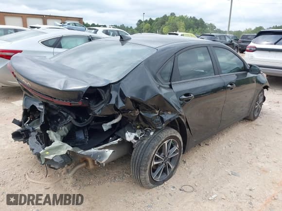 ✅ 2024 Kia Forte LXS • VIN: 3KPF24ADXRE728734 • Lot: 43050835. Listed on IAAI with 13,804 mi. Free auction sales archive from the USA and detailed vehicle history report at DreamBid. Image 4.