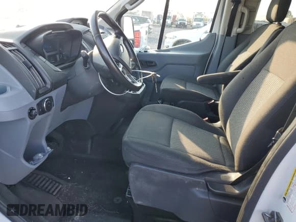 ✅ 2017 Ford Transit XL • VIN: 1FBZX2YM4HKA47008 • Lot: 90604545. Listed on Copart with 122,195 mi. Free auction sales archive from the USA and detailed vehicle history report at DreamBid. Image 7.
