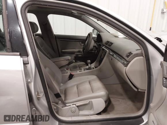 ✅ 2003 Audi A4 1.8T • VIN: WAULC68E83A278664 • Лот: 41941005. Опубликован ранее на IAAI с пробегом 146 030 миль. Бесплатный доступ к архиву аукционных продаж из США и подробный отчёт об истории автомобиля на DreamBid. Изображение 5.