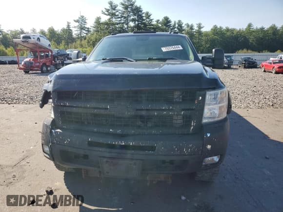 ✅ 2007 Chevrolet Silverado 2500HD 2LT • VIN: 1GCHK29697E572407 • Lot: 70376444. Listed on Copart with 125,087 mi. Free auction sales archive from the USA and detailed vehicle history report at DreamBid. Image 5.