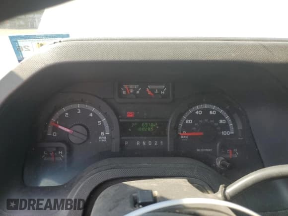 ✅ 2010 Ford Econoline Cargo Commercial • VIN: 1FTNE1EW9ADA16217 • Lot: 67754395. Wystawiony na Copart z przebiegiem 188 205 mil. Bezpłatny archiwum sprzedaży aukcyjnych z USA i szczegółowy raport historii pojazdu na DreamBid. Zdjęcie 9.