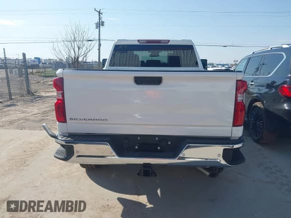 ✅ 2024 Chevrolet Silverado 2500HD Work Truck • VIN: 1GC2YLE73RF403781 • Lot: 40239055. Wystawiony na IAAI z przebiegiem 308 mil. Bezpłatny archiwum sprzedaży aukcyjnych z USA i szczegółowy raport historii pojazdu na DreamBid. Zdjęcie 16.