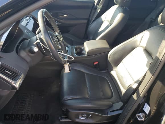 ✅ 2022 Jaguar E-Pace SE • VIN: SADFP2FXXN1029565 • Lot: 87113354. Wystawiony na Copart z przebiegiem 37 828 mil. Bezpłatny archiwum sprzedaży aukcyjnych z USA i szczegółowy raport historii pojazdu na DreamBid. Zdjęcie 7.