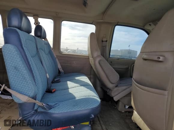 ✅ 1999 GMC Savana • VIN: 1GJHG35F6X1128351 • Лот: 86255324. Опубликован ранее на Copart с пробегом Не указан. Бесплатный доступ к архиву аукционных продаж из США и подробный отчёт об истории автомобиля на DreamBid. Изображение 11.