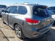 ✅ 2016 Nissan Pathfinder Platinum • VIN: 5N1AR2MN3GC643006 • Lot: 43611488. Wystawiony na IAAI z przebiegiem 86 625 mil. Bezpłatny archiwum sprzedaży aukcyjnych z USA i szczegółowy raport historii pojazdu na DreamBid. Zdjęcie 3.