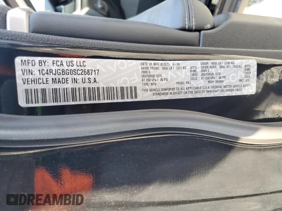 ✅ 2025 Jeep Grand Cherokee Limited • VIN: 1C4RJGBG0SC268717 • Лот: 70773625. Опубликован ранее на Copart с пробегом 1 453 миль. Бесплатный доступ к архиву аукционных продаж из США и подробный отчёт об истории автомобиля на DreamBid. Изображение 14.