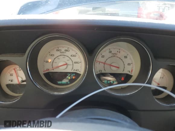 ✅ 2013 Dodge Challenger SXT • VIN: 2C3CDYAG8DH718705 • Lot: 82011204. Listed on Copart with 107,891 mi. Free auction sales archive from the USA and detailed vehicle history report at DreamBid. Image 9.