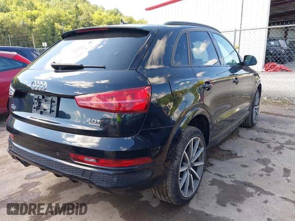 ✅ 2018 Audi Q3 Premium Plus • VIN: WA1JCCFS7JR015270 • Lot: 43082607. Listed on IAAI with 83,498 mi. Free auction sales archive from the USA and detailed vehicle history report at DreamBid. Image 4.