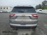 ✅ 2018 Chevrolet Traverse Premier • VIN: 1GNERKKW5JJ133994 • Lot: 58249864. Wystawiony na Copart z przebiegiem 92 295 mil. Bezpłatny archiwum sprzedaży aukcyjnych z USA i szczegółowy raport historii pojazdu na DreamBid. Zdjęcie 6.