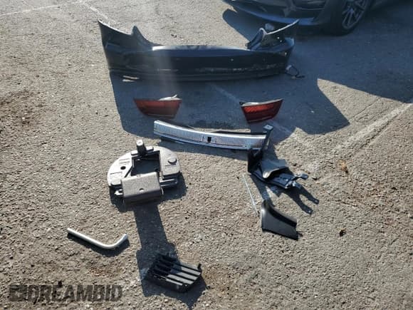 ✅ 2017 Audi A7 Prestige • VIN: WAU22AFC4HN026168 • Лот: 71725635. Опубликован ранее на Copart с пробегом Не указан. Бесплатный доступ к архиву аукционных продаж из США и подробный отчёт об истории автомобиля на DreamBid. Изображение 12.