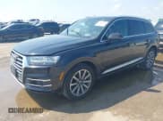 ✅ 2018 Audi Q7 Prestige • VIN: WA1VAAF72JD022714 • Lot: 42923294. Wystawiony na IAAI z przebiegiem 124 390 mil. Bezpłatny archiwum sprzedaży aukcyjnych z USA i szczegółowy raport historii pojazdu na DreamBid. Zdjęcie 2.